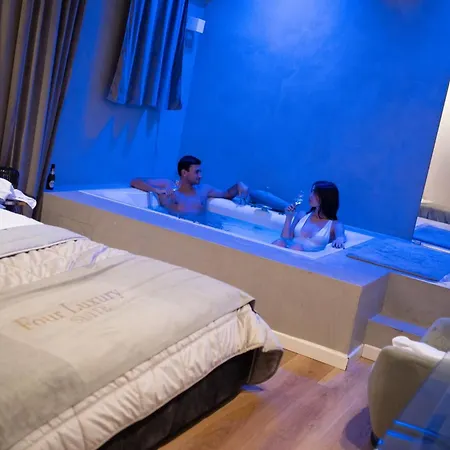 Four Luxury 4*