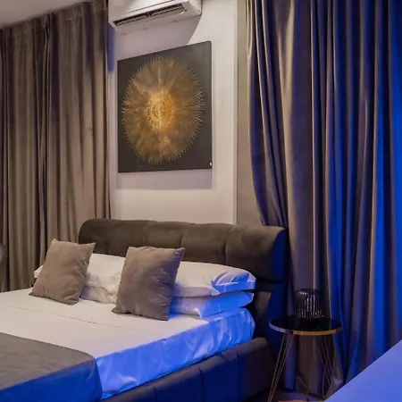 Four Luxury Affittacamere